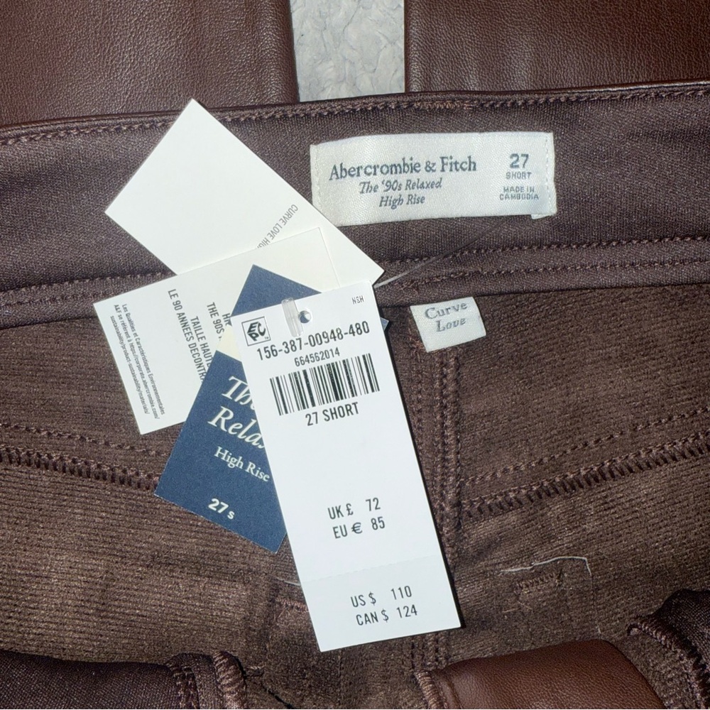 ABERCROMBIE & FITCH CURVE LOVE HIGH RISE 90S RELAXED VEGAN LEATHER PANT - Picture 3 of 12